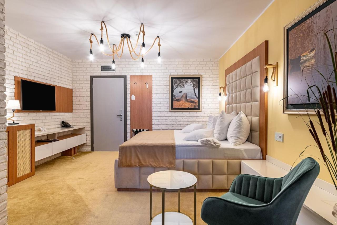 יורילובקה Razelm Luxury Resort מראה חיצוני תמונה