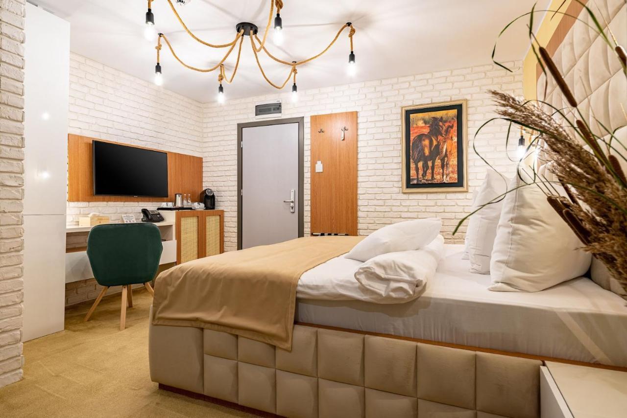 יורילובקה Razelm Luxury Resort מראה חיצוני תמונה