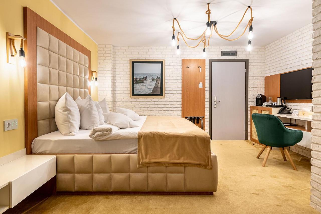יורילובקה Razelm Luxury Resort מראה חיצוני תמונה