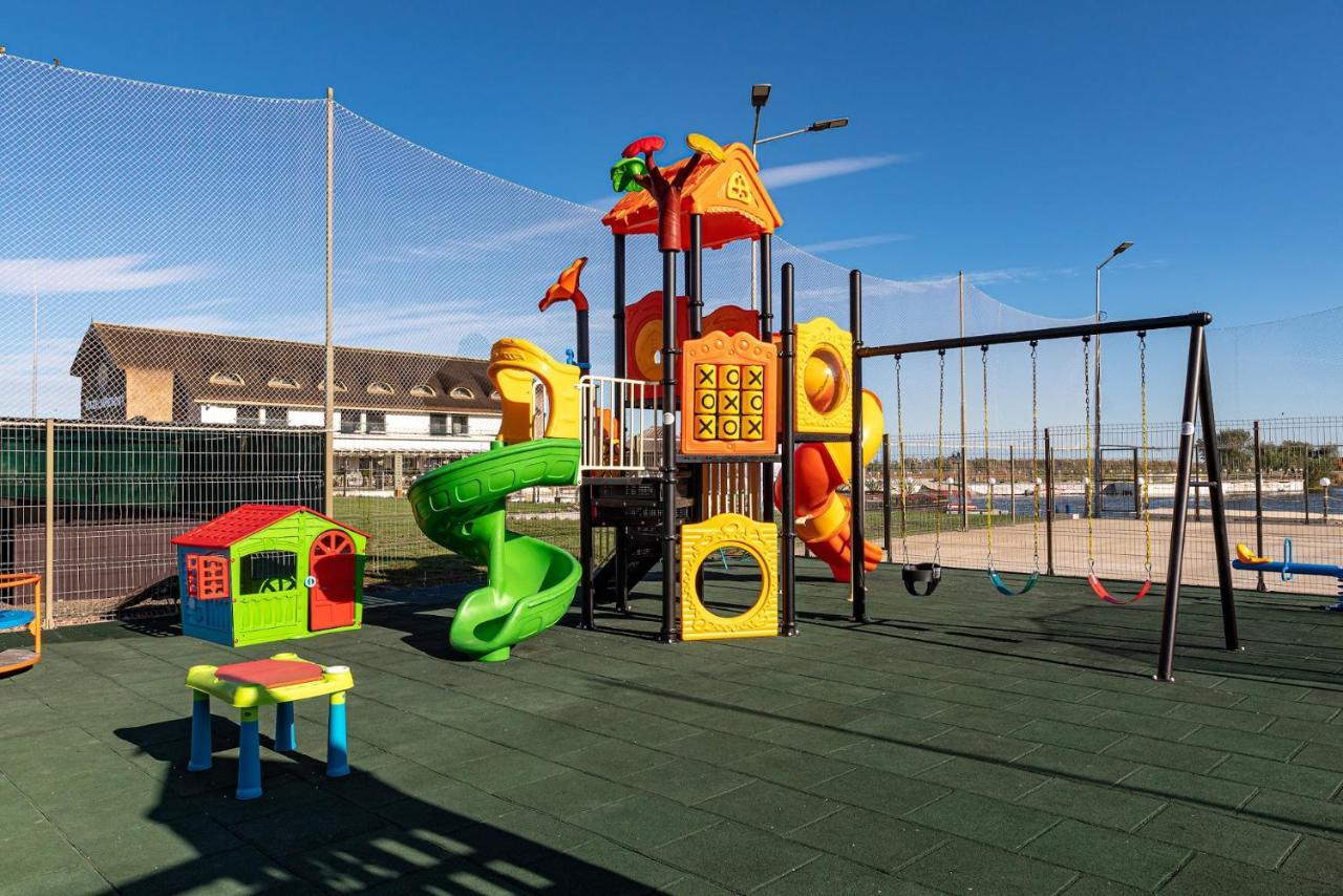 יורילובקה Razelm Luxury Resort מראה חיצוני תמונה