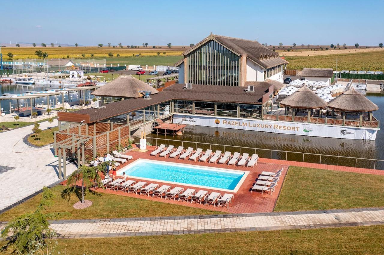 יורילובקה Razelm Luxury Resort מראה חיצוני תמונה